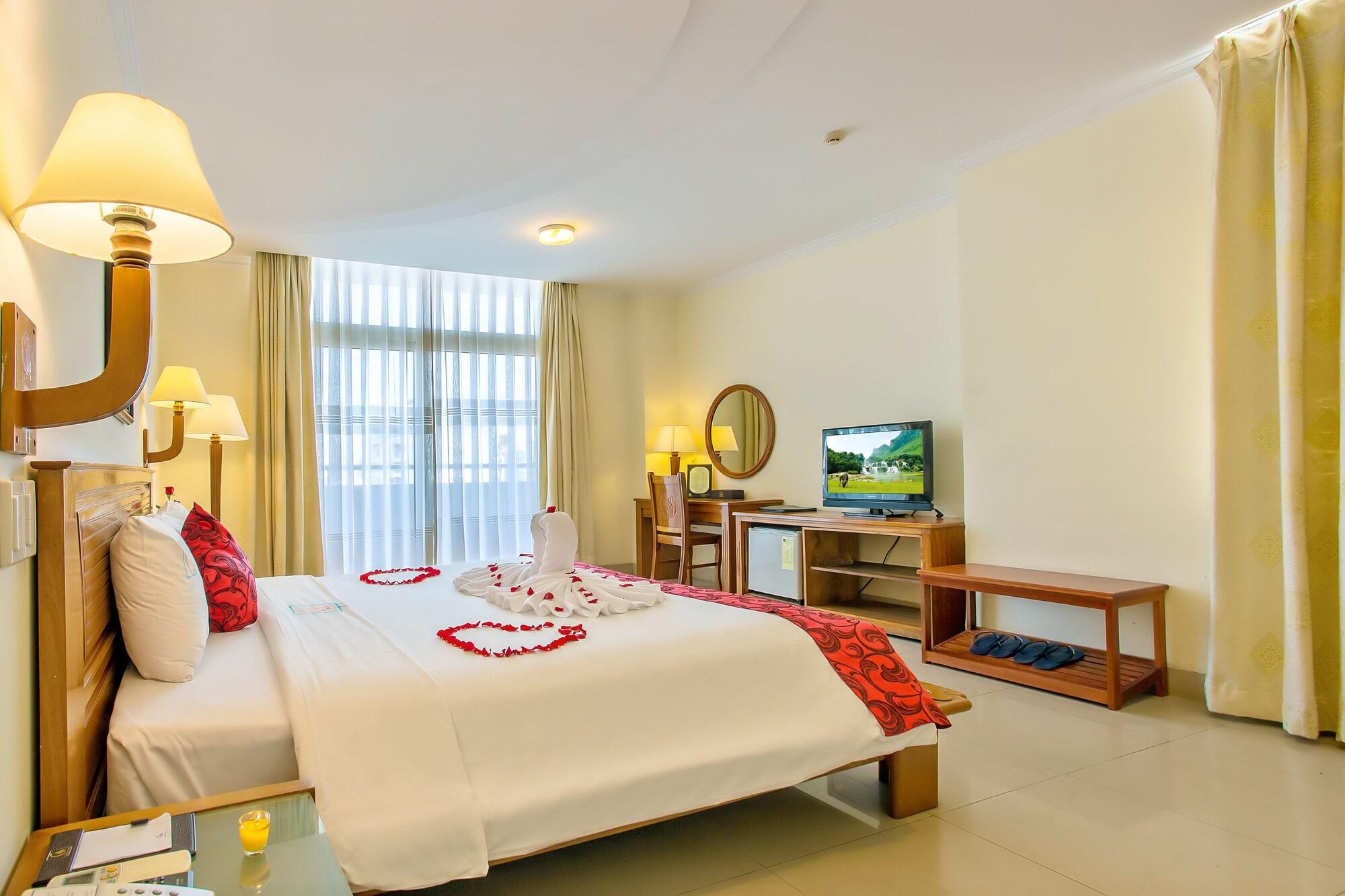 Golden Sea Hotel Da Nang Exterior photo