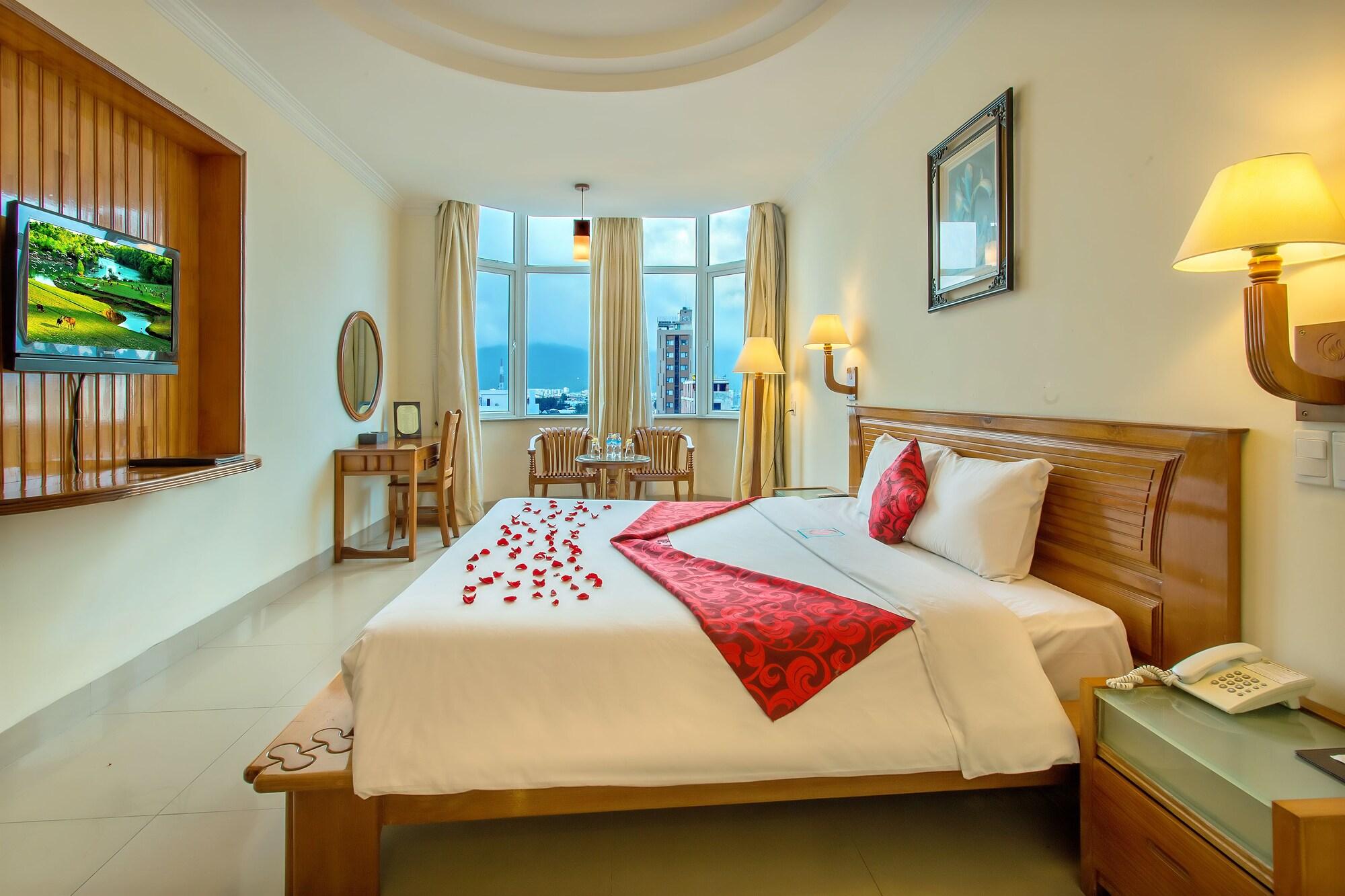 Golden Sea Hotel Da Nang Exterior photo