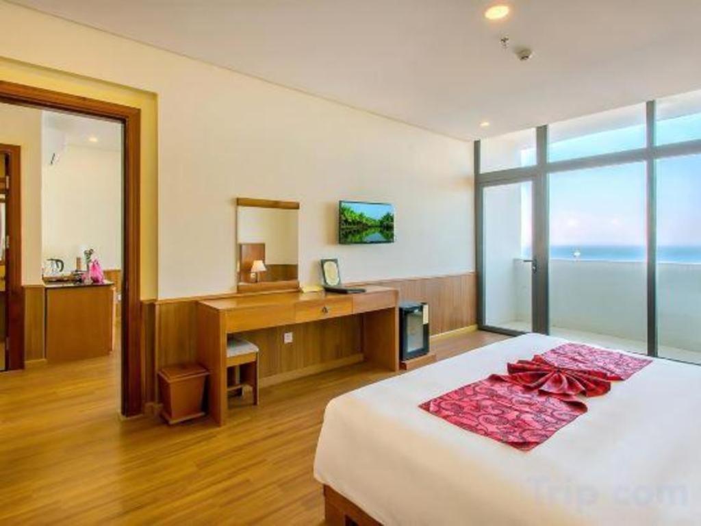 Golden Sea Hotel Da Nang Exterior photo